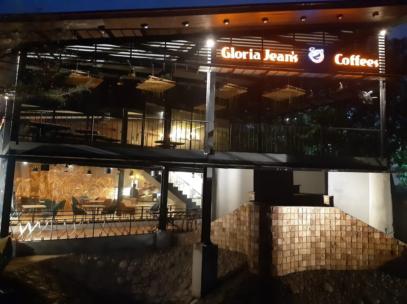 Gloria Jean’s Coffees café pavilion at The University of Lahore